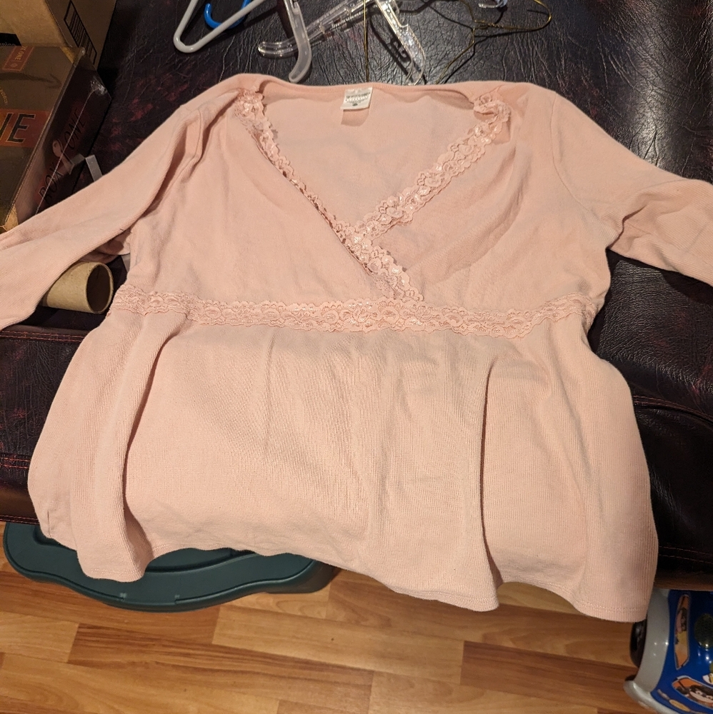 Lace Trim Maternity Top